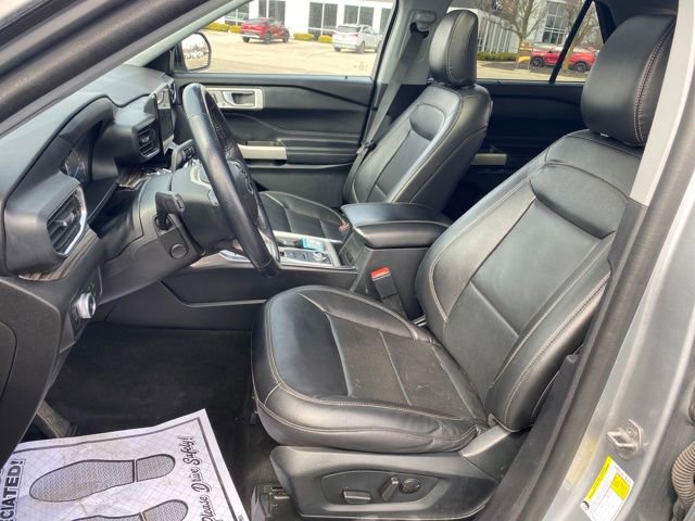 Used 2022 Ford Explorer Limited AWD/4WD image 16