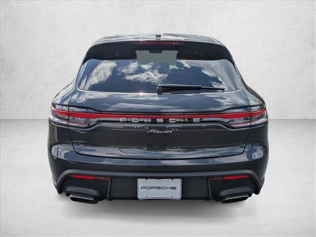 Used 2025 Porsche Macan image 9