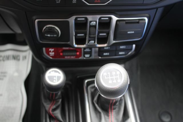 Used 2023 Jeep Gladiator Rubicon w/ LED Lighting Group image 20