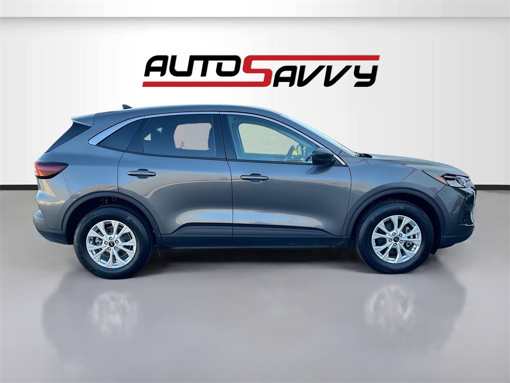Used 2023 Ford Escape Active image 8