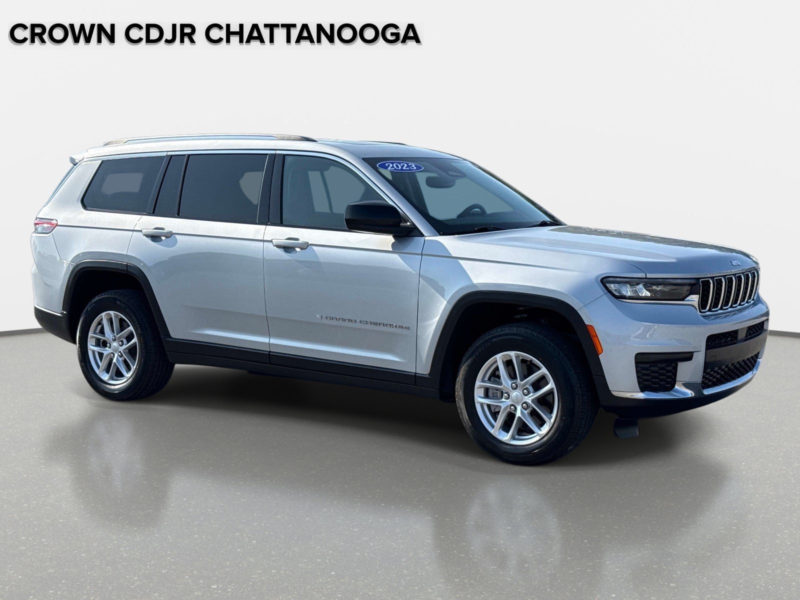 Certified 2023 Jeep Grand Cherokee L Laredo w/ Luxury Tech Group I AWD/4WD image 4