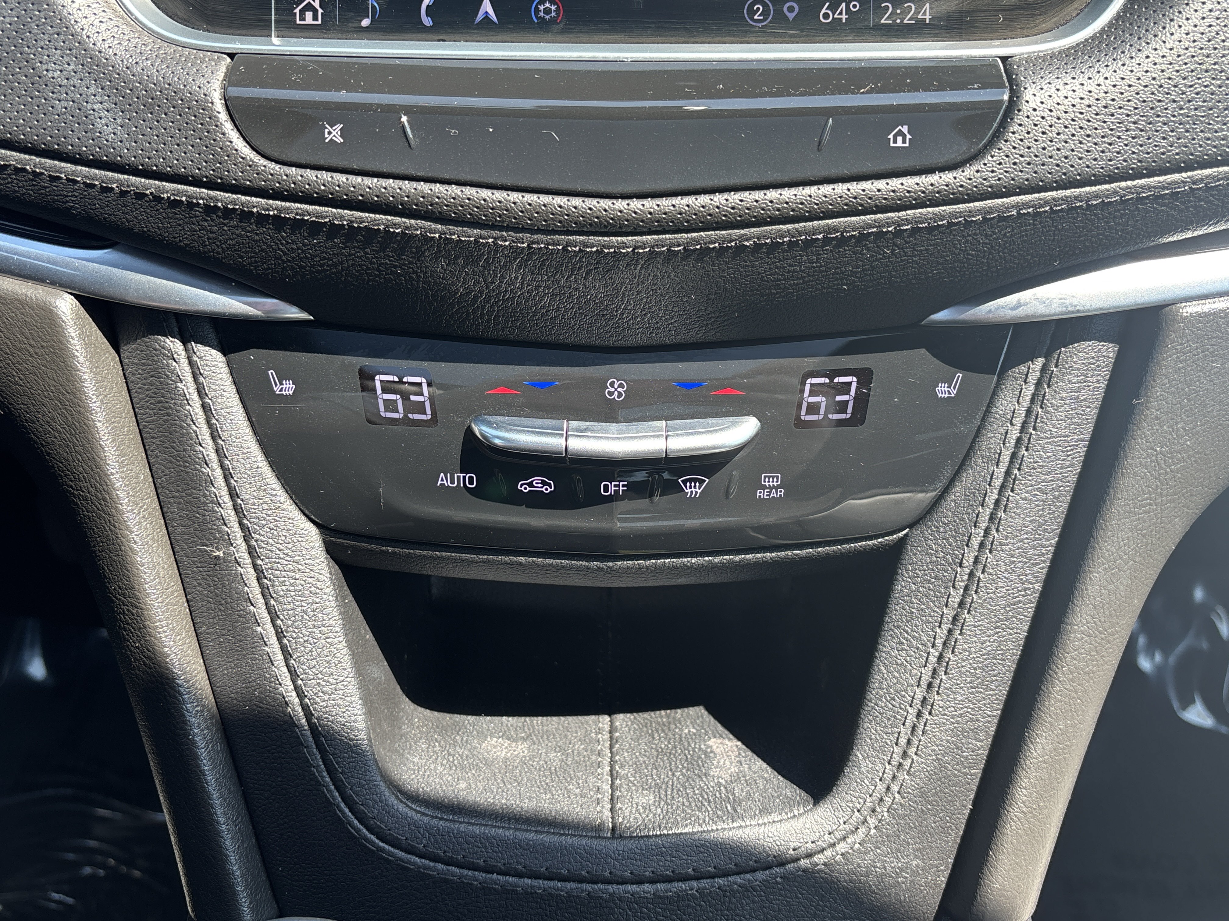 Used 2024 Cadillac XT5 Premium Luxury FWD image 23