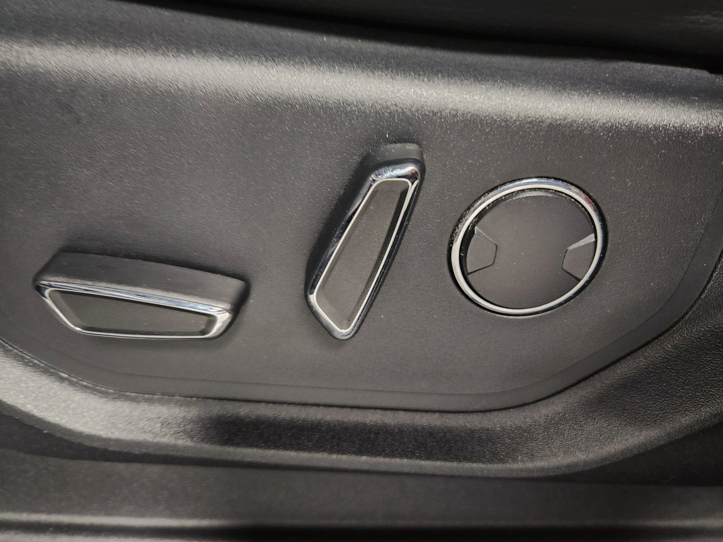 Used 2017 Ford F150 Lariat w/ Equipment Group 502A Luxury image 74