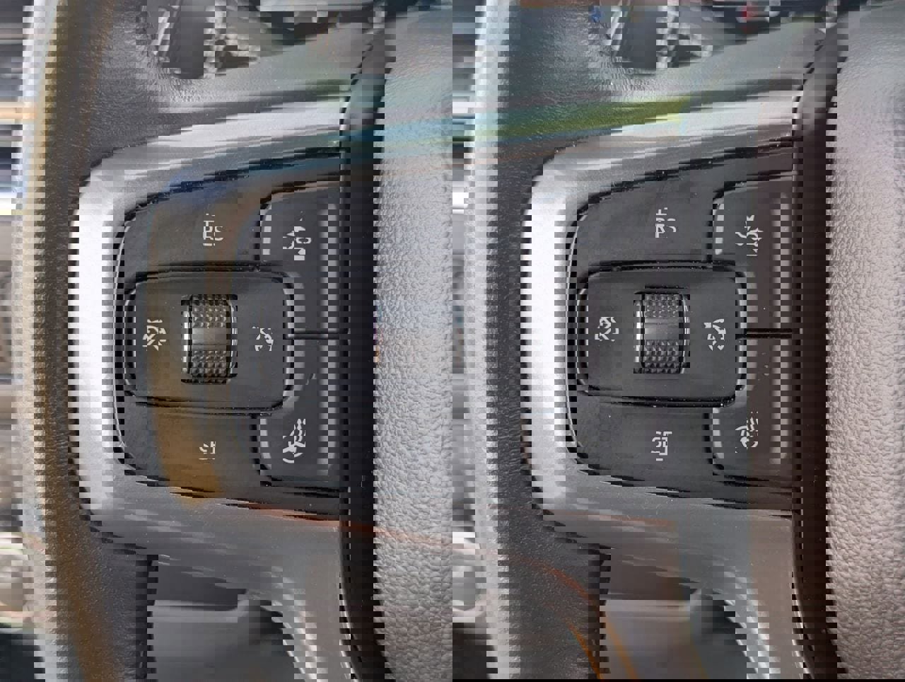 Used 2022 Chevrolet Tahoe LT w/ Luxury Package AWD/4WD image 30