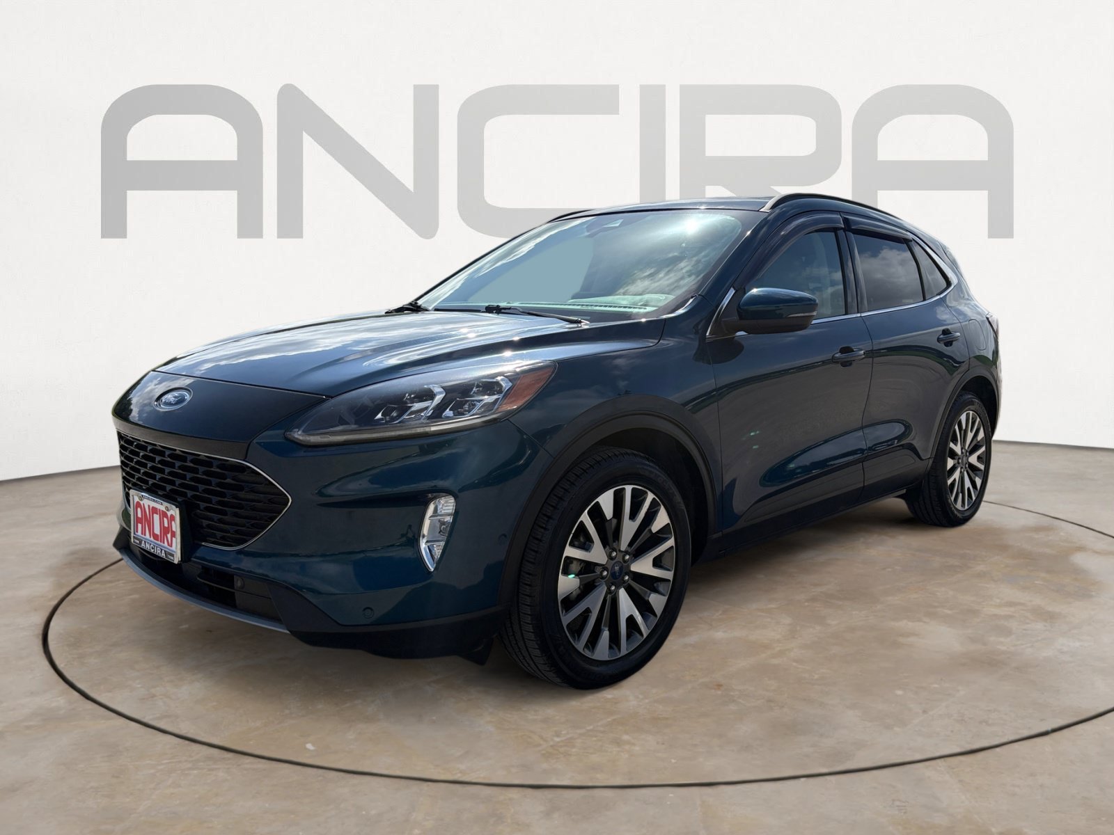 Used 2020 Ford Escape Titanium AWD/4WD image 6