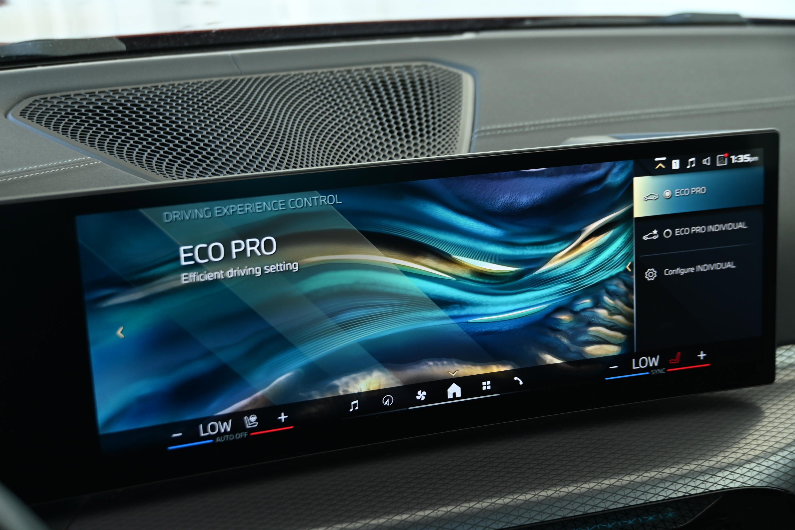 Certified 2026 BMW M440i Convertible RWD image 36