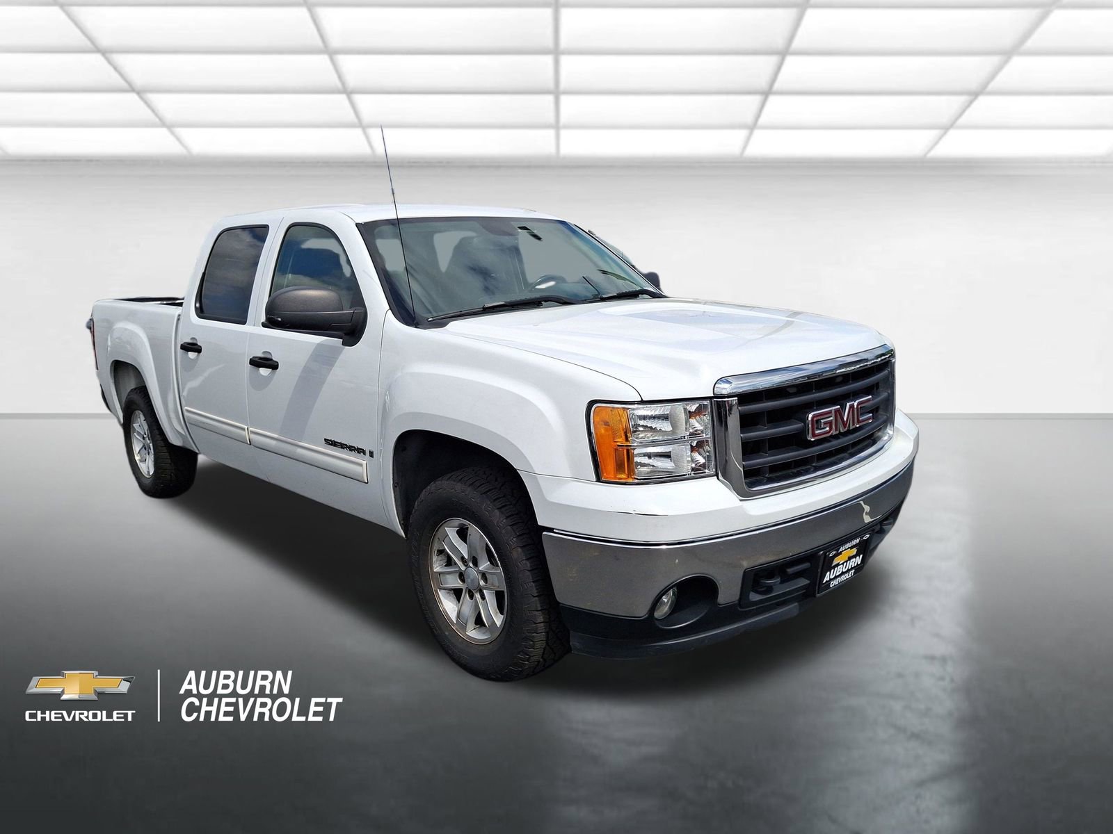 Used 2007 GMC Sierra 1500 SLE w/ SLE1 Preferred Package RWD image 1