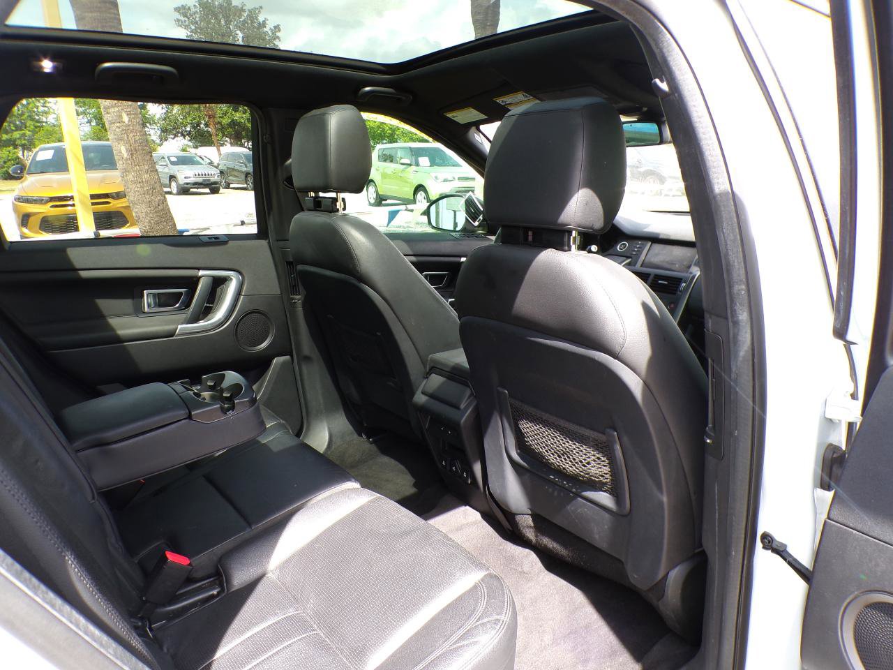 Used 2019 Land Rover Discovery Sport image 25