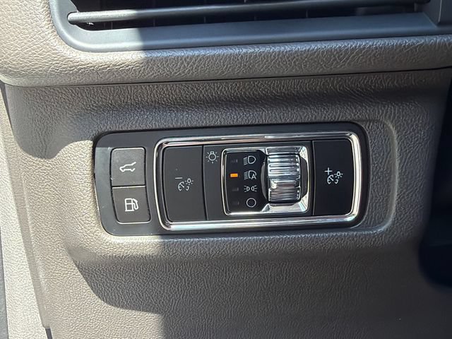 Used 2024 Lincoln Corsair Grand Touring AWD/4WD image 33