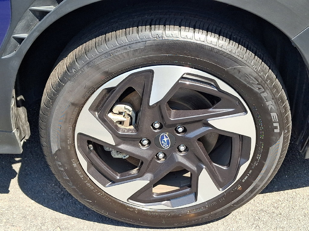 Used 2025 Subaru Crosstrek 2.5i Limited AWD/4WD image 8