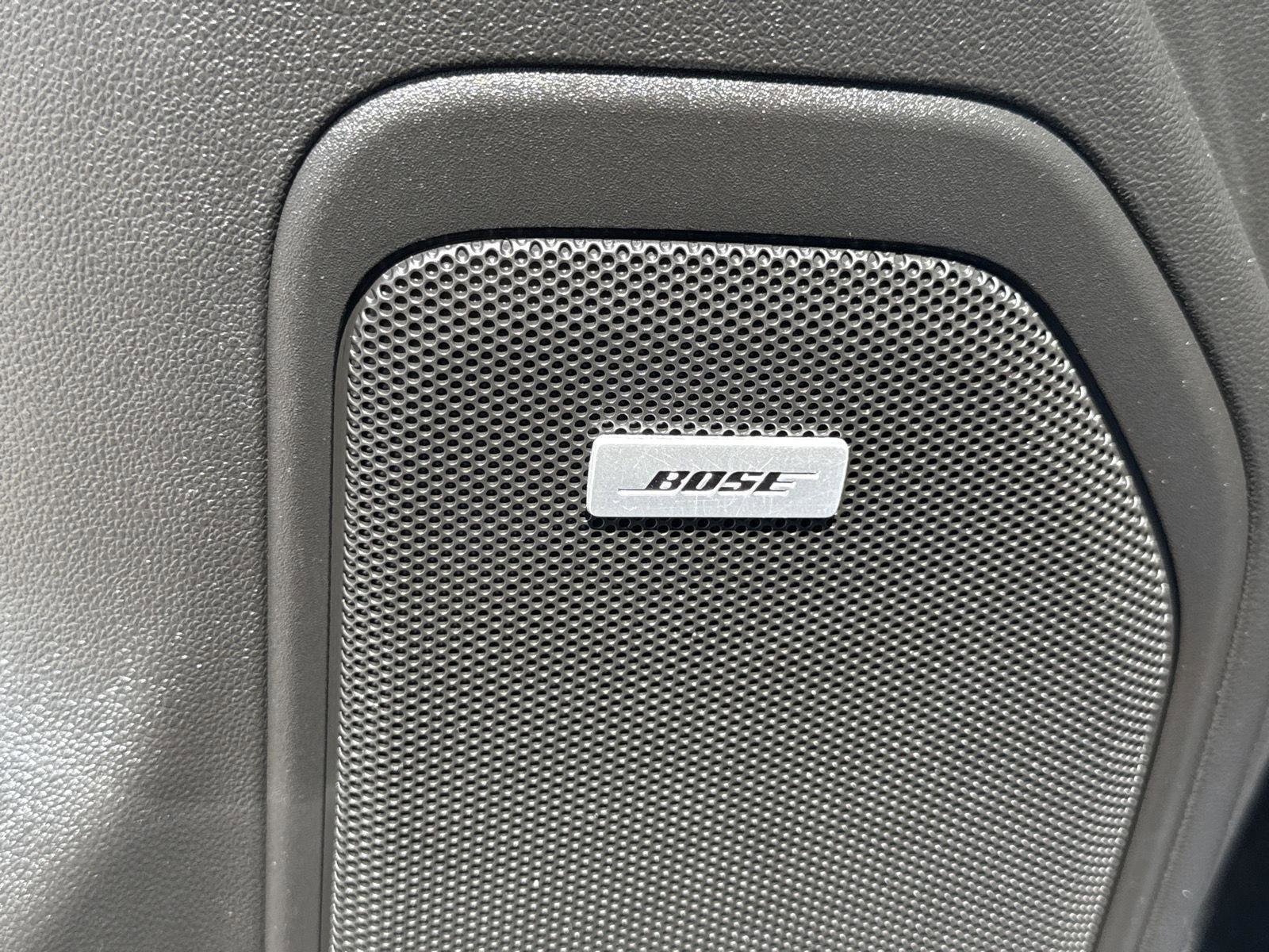 Used 2022 GMC Sierra 1500 AT4 w/ AT4 Preferred Package image 16