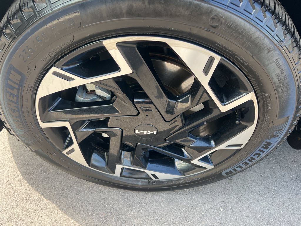 Certified 2024 Kia Sportage SX AWD/4WD image 42