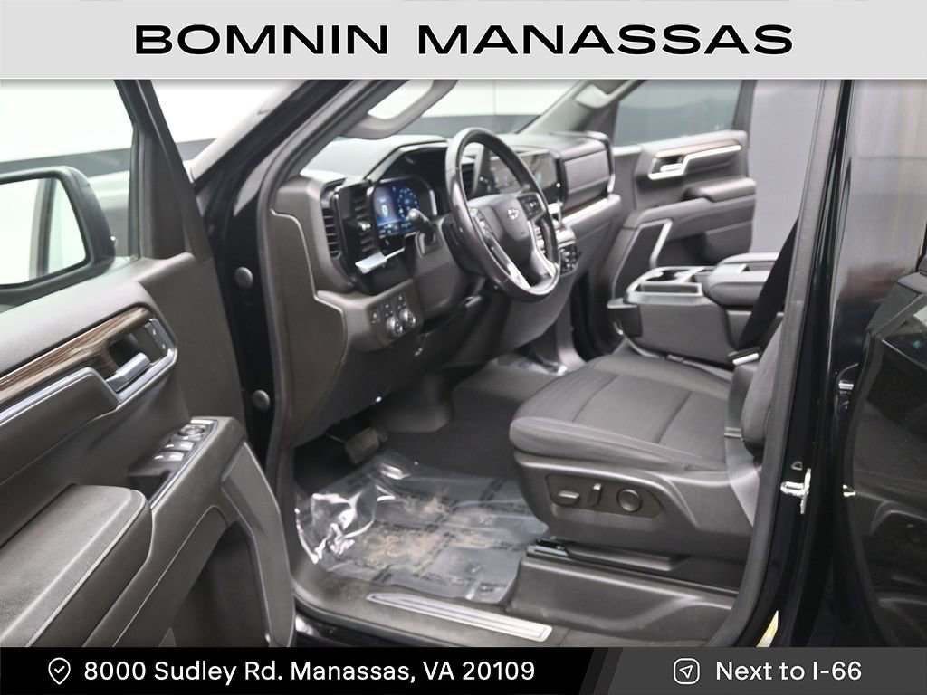 Used 2022 Chevrolet Silverado 1500 RST image 12