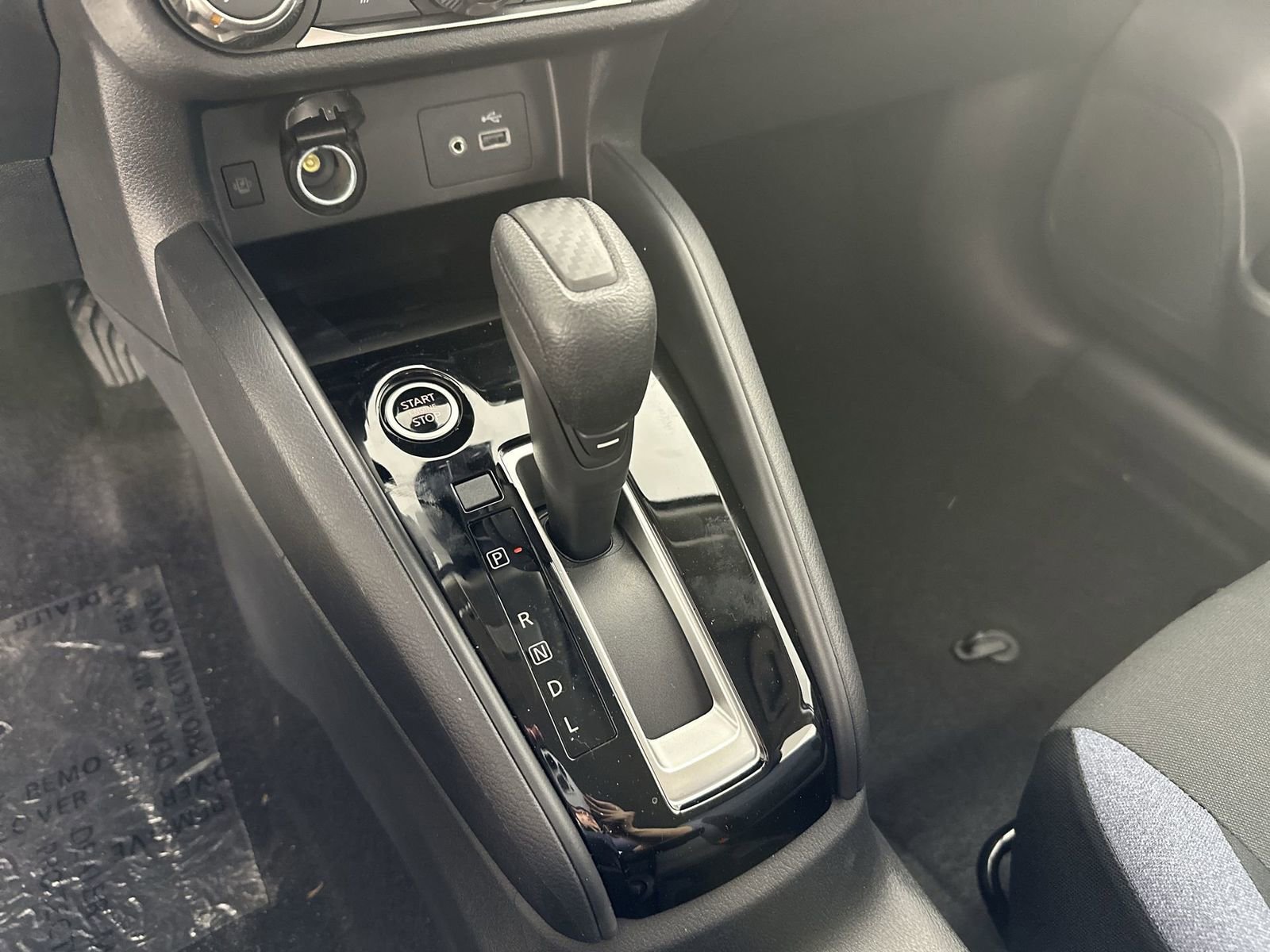 New 2025 Nissan Versa SV w/ Trunk Package FWD image 20