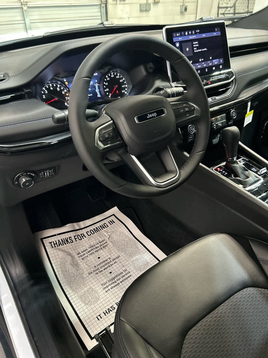 New 2026 Jeep Compass Latitude AWD/4WD image 9
