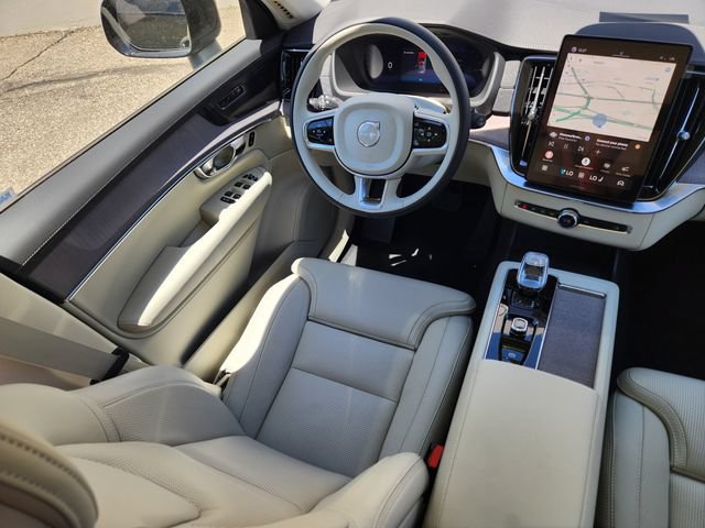 New 2026 Volvo XC90 T8 Ultra w/ Protection Package AWD/4WD image 10