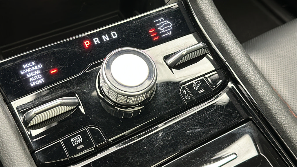 Used 2023 Jeep Grand Cherokee Summit AWD/4WD image 26