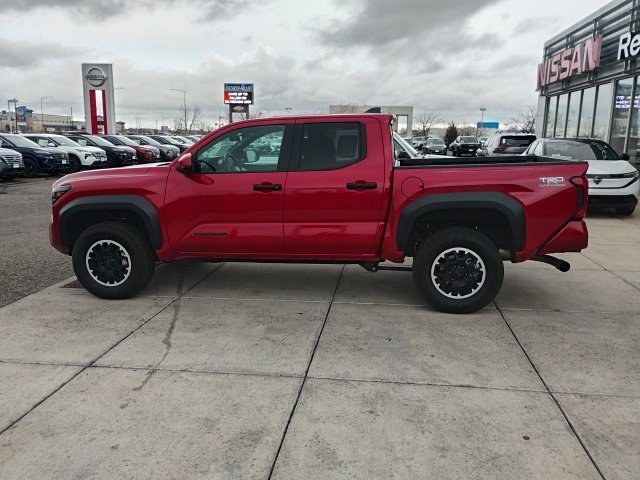 Used 2024 Toyota Tacoma TRD Off-Road image 8