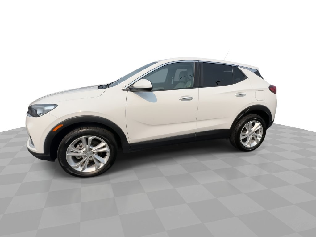 Used 2023 Buick Encore GX Preferred w/ Cold Weather Comfort Package AWD/4WD image 4