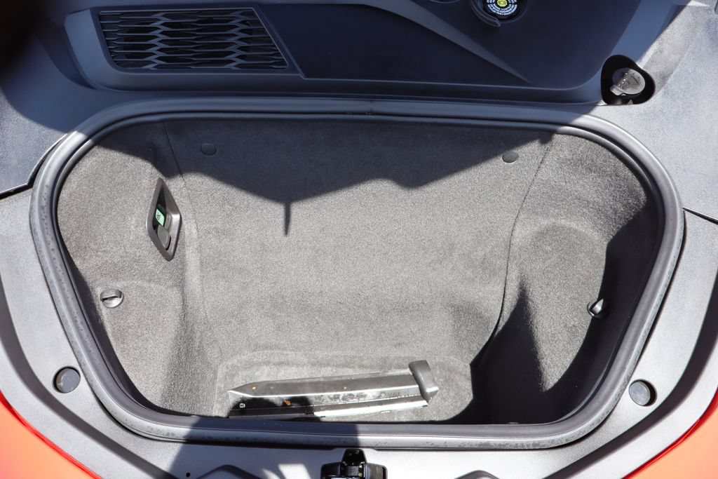 Used 2024 Chevrolet Corvette Stingray Preferred Cpe w/ Z51 Performance Package RWD image 21