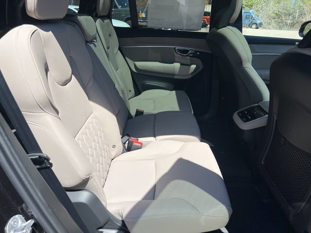 New 2026 Volvo XC90 B5 Plus w/ Protection Package AWD/4WD image 17