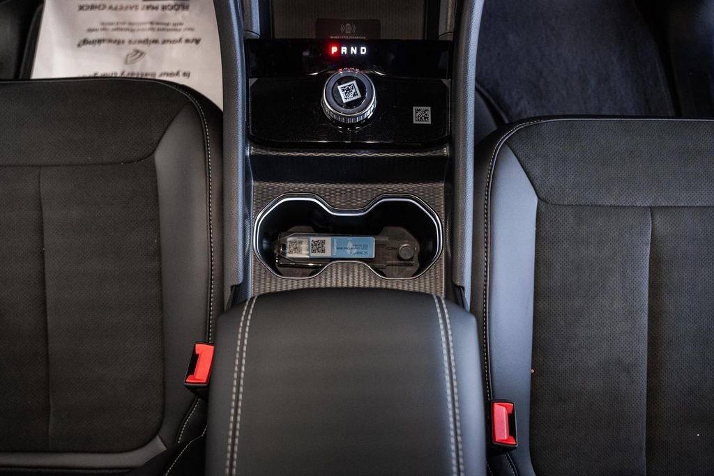 New 2025 Jeep Grand Cherokee Altitude image 24