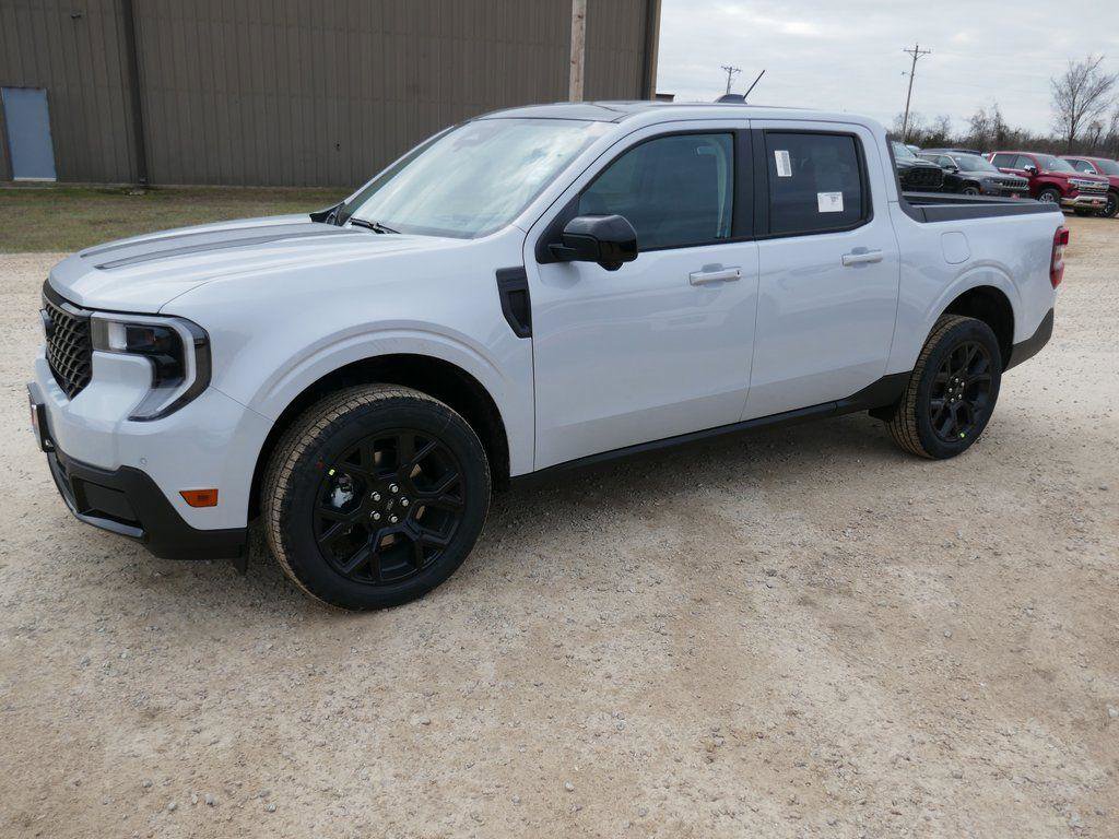 New 2026 Ford Maverick Lariat w/ Black Appearance Package image 8