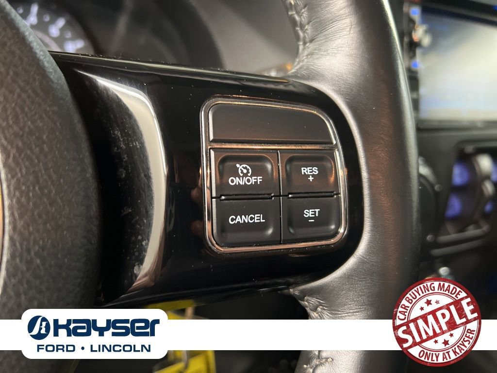 Used 2016 Jeep Wrangler Unlimited Sahara image 17