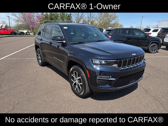 Certified 2024 Jeep Grand Cherokee Limited AWD/4WD image 2