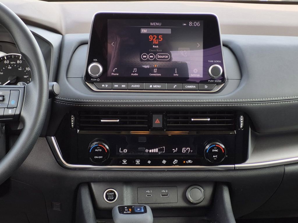 Used 2022 Nissan Rogue SV image 16