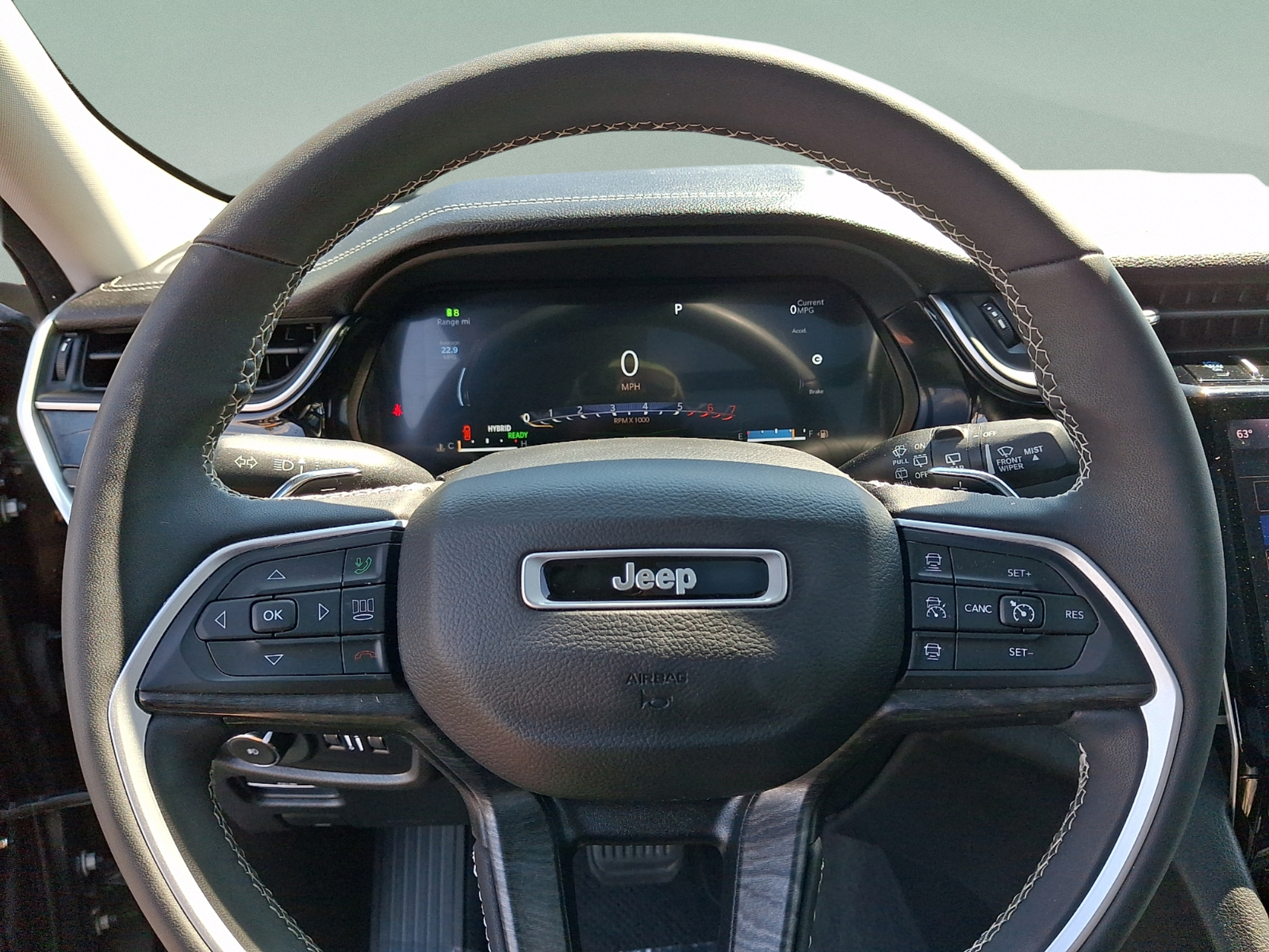 Used 2023 Jeep Grand Cherokee 4WD 4xe image 21