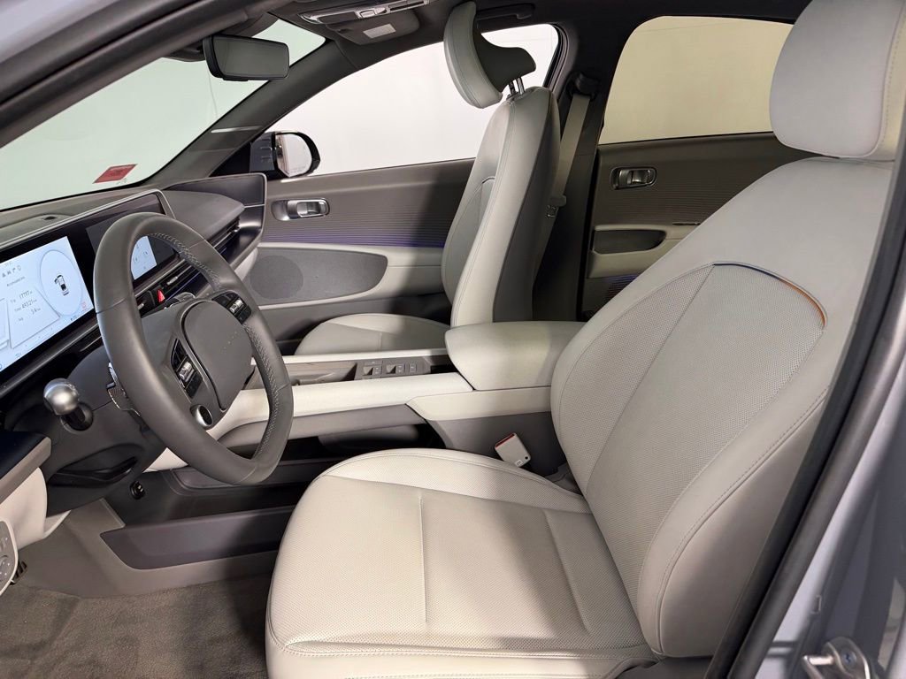 Used 2024 Hyundai Ioniq 6 Limited image 23