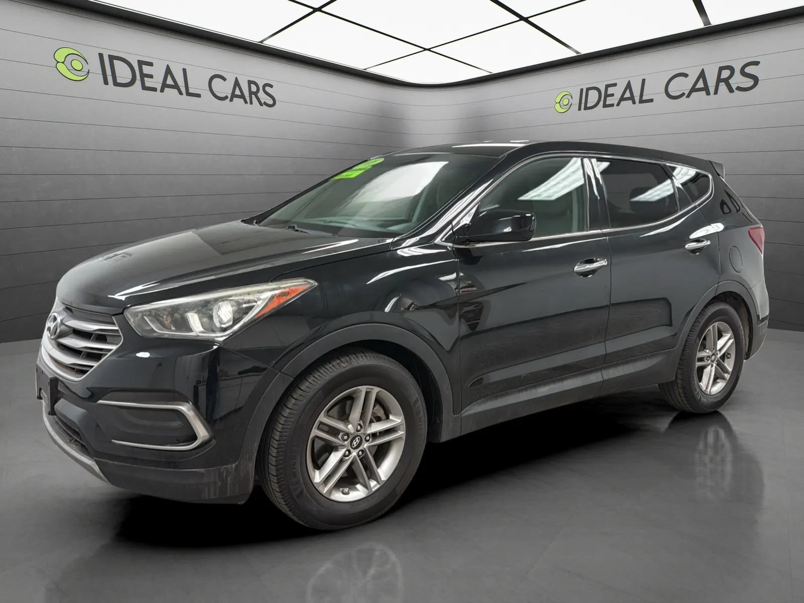 Used 2018 Hyundai Santa Fe Sport FWD image 1