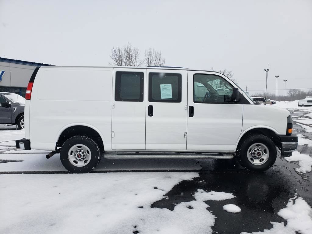 Used 2024 GMC Savana 2500 w/ Driver Convenience Package RWD image 2