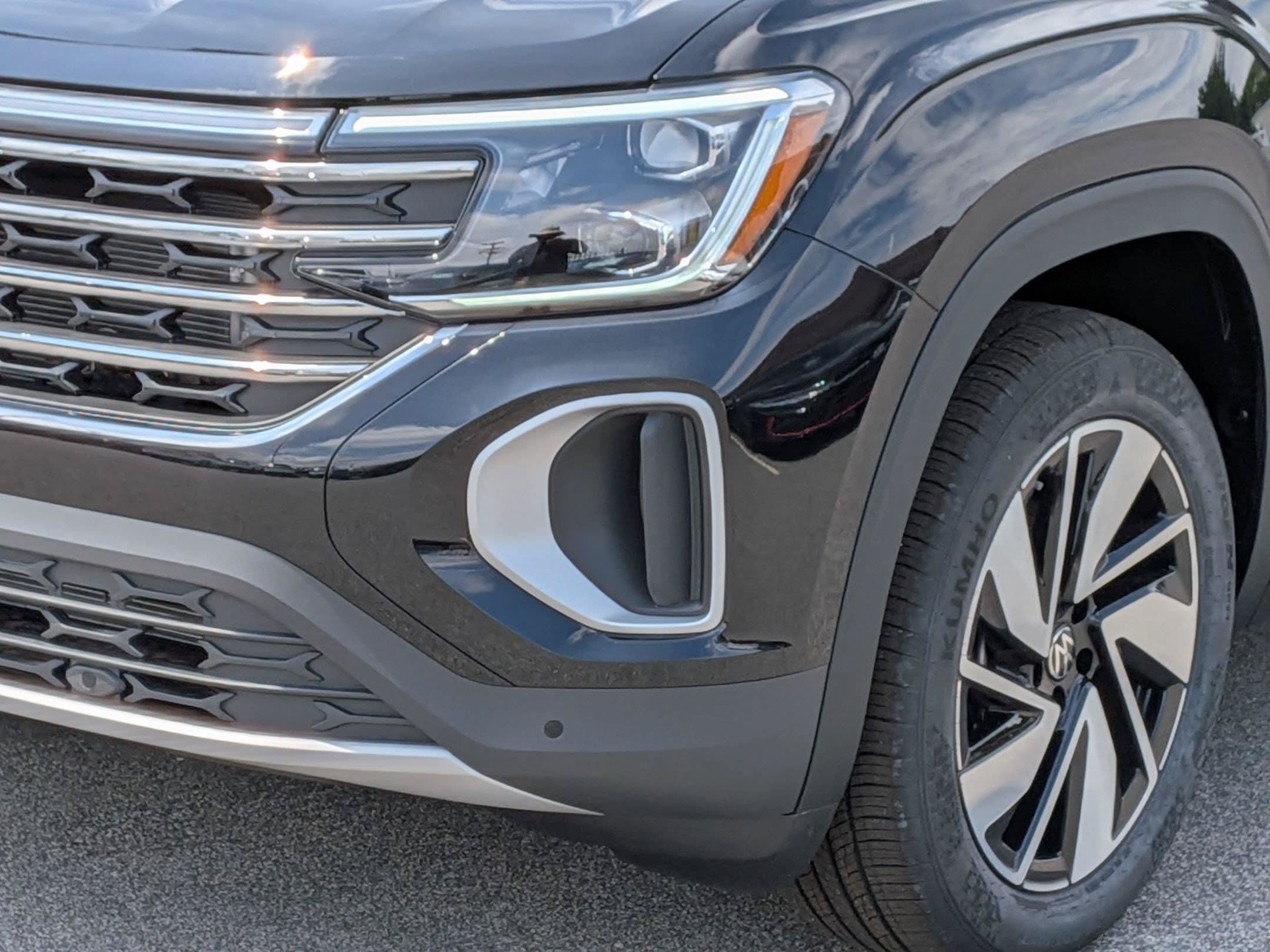 New 2026 Volkswagen Atlas SE FWD image 9