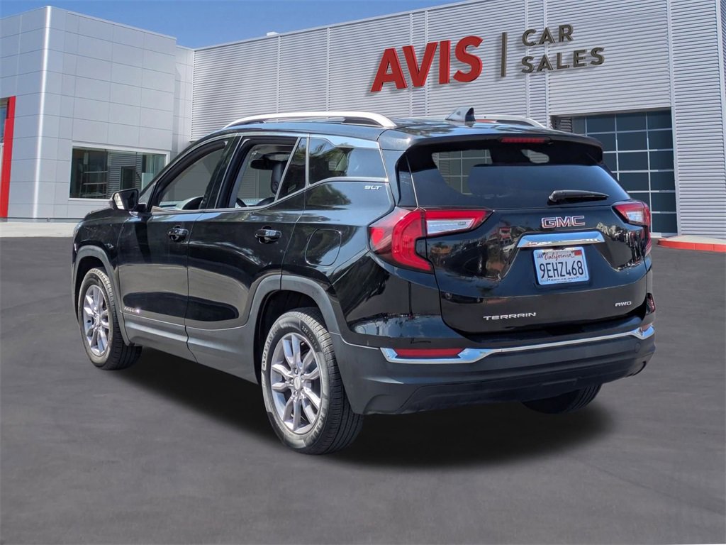 Used 2023 GMC Terrain SLT image 9
