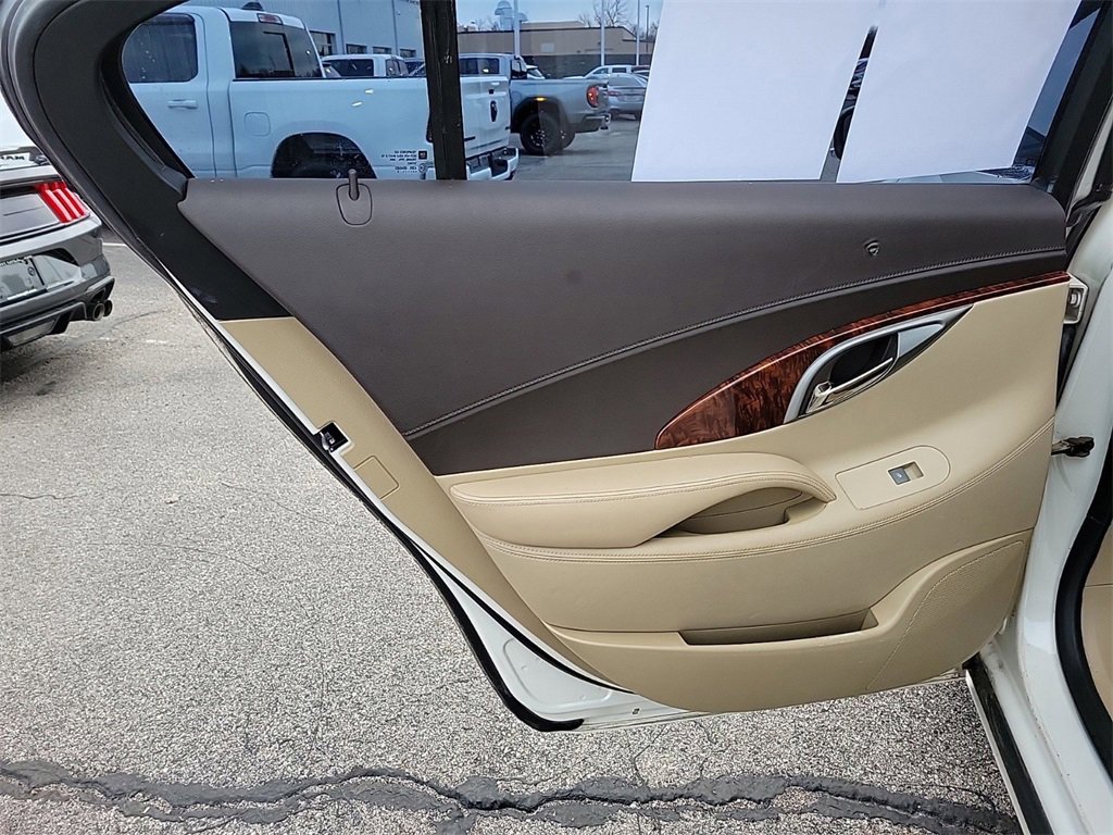 Used 2013 Buick LaCrosse Leather w/ Driver Confidence Package image 13