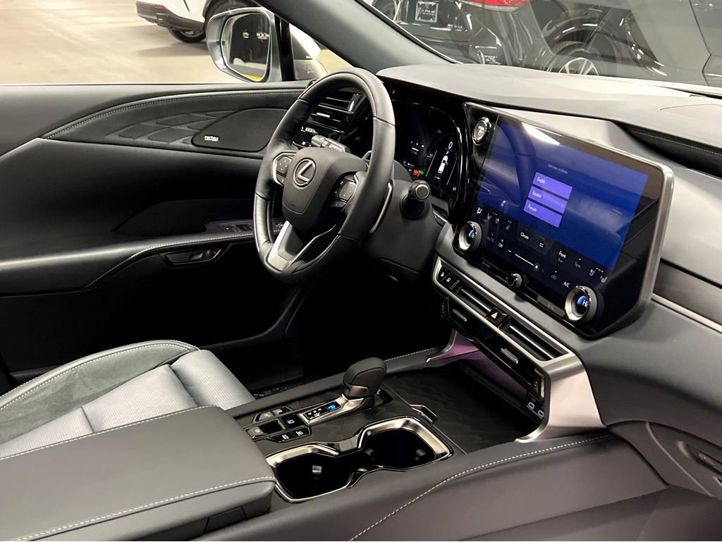 New 2026 Lexus RX 450h AWD image 33