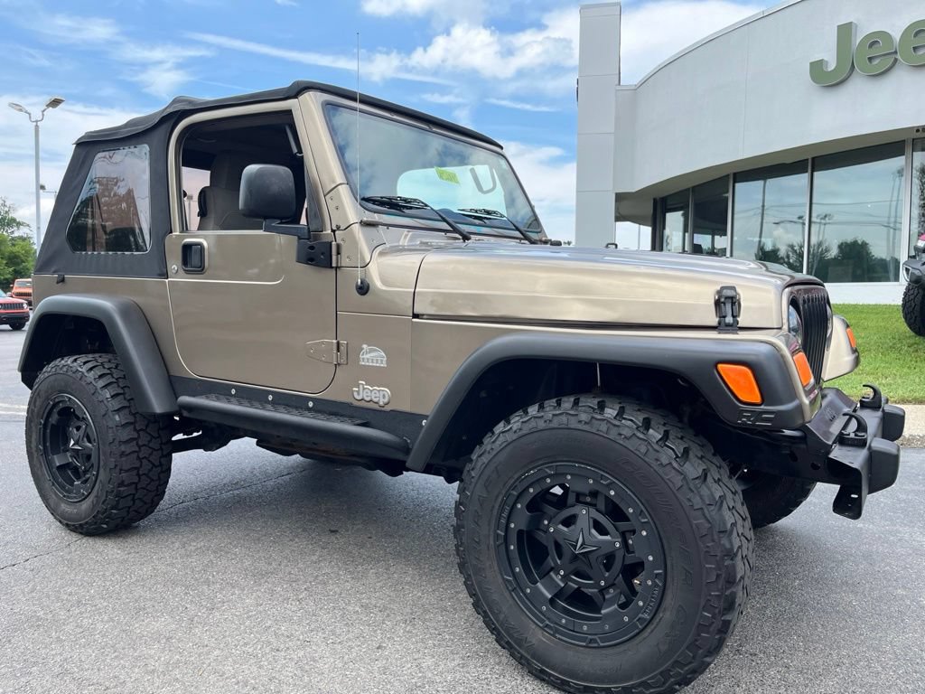 Used 2004 Jeep Wrangler Sahara w/ Dual Top Group AWD/4WD image 37