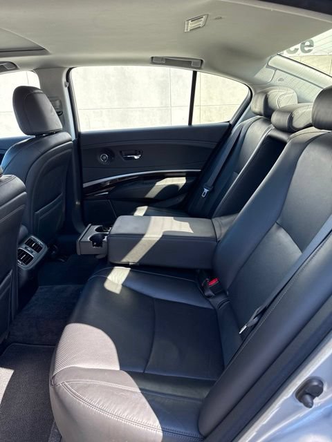 Used 2017 Acura RLX w/ Technology Package FWD image 10