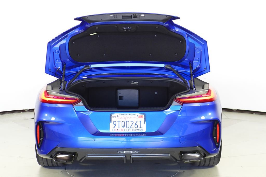 Used 2025 BMW Z4 M40i w/ Premium Package image 10