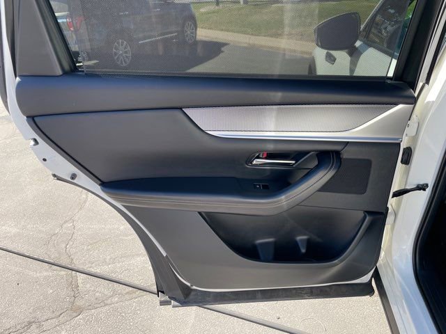 Used 2024 MAZDA CX-90 Plug-In Hybrid w/ Premium Plus image 18