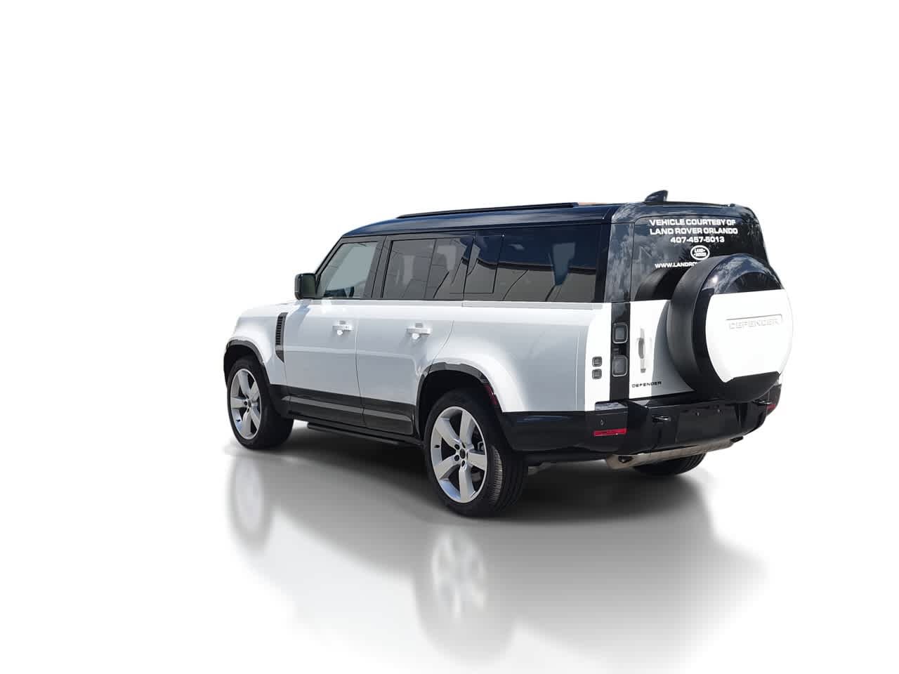 Used 2026 Land Rover Defender 130 X-Dynamic SE AWD/4WD image 6