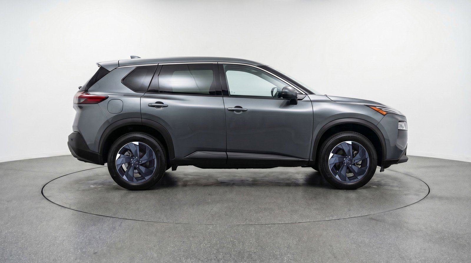 Used 2025 Nissan Rogue SV image 11