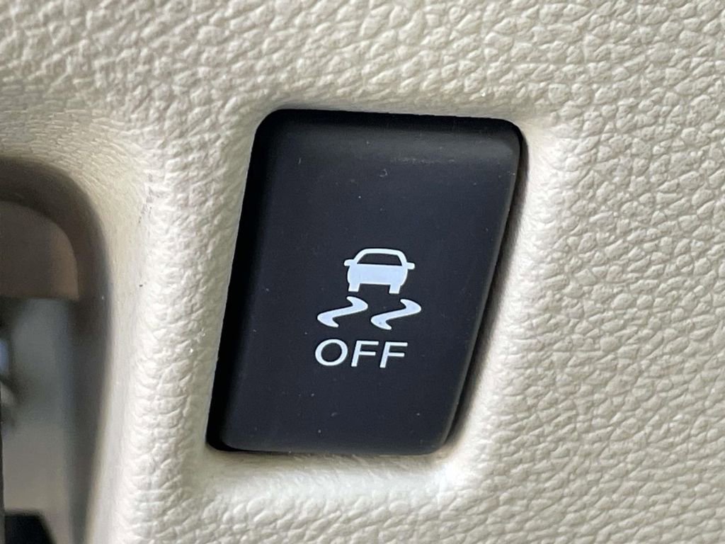 Used 2017 INFINITI QX50 AWD w/ Premium Plus Package image 17