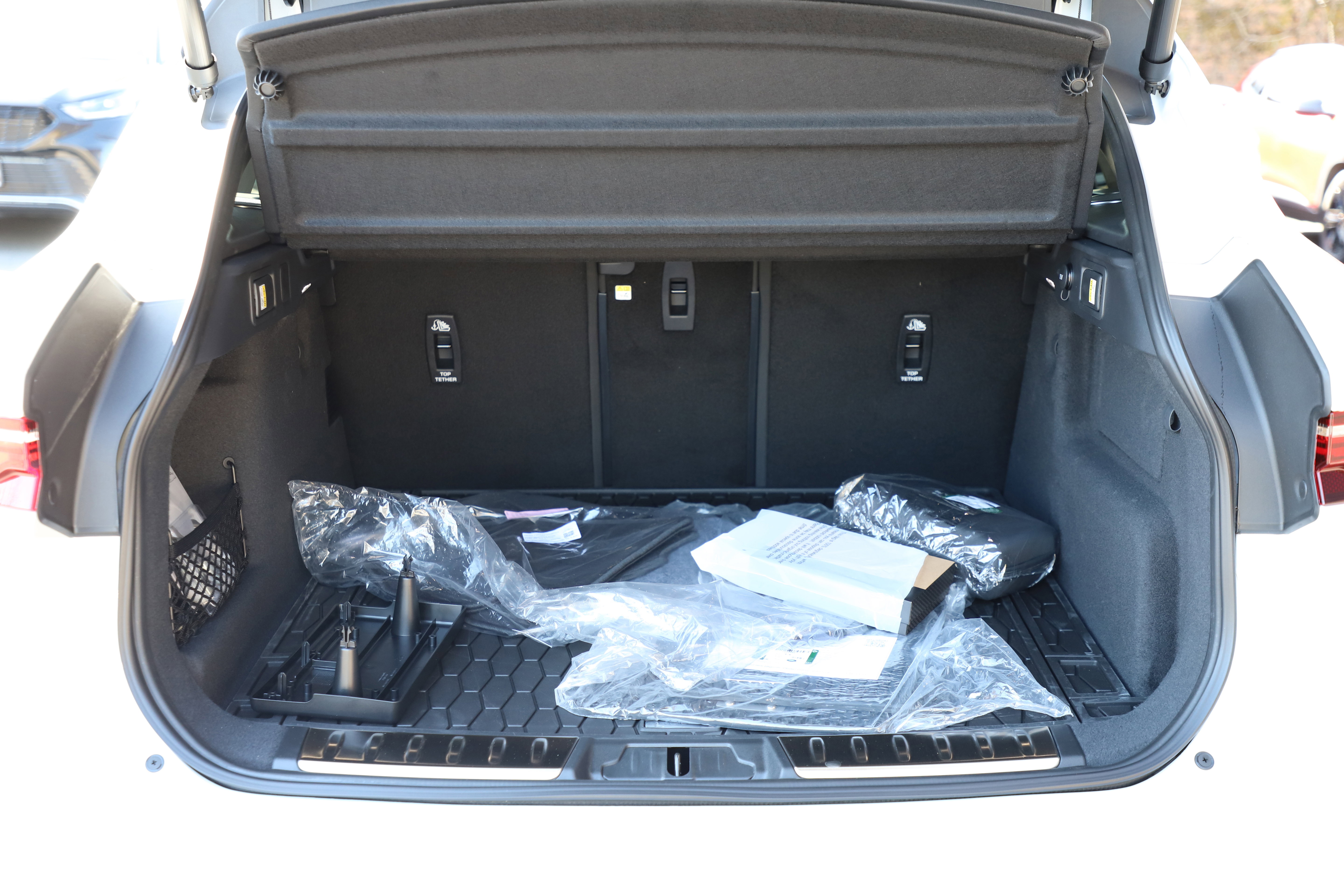 New 2026 Jaguar F-PACE R-Dynamic S image 15