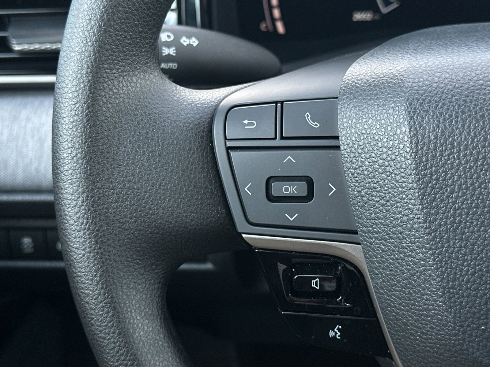 Used 2026 Toyota Camry LE image 25