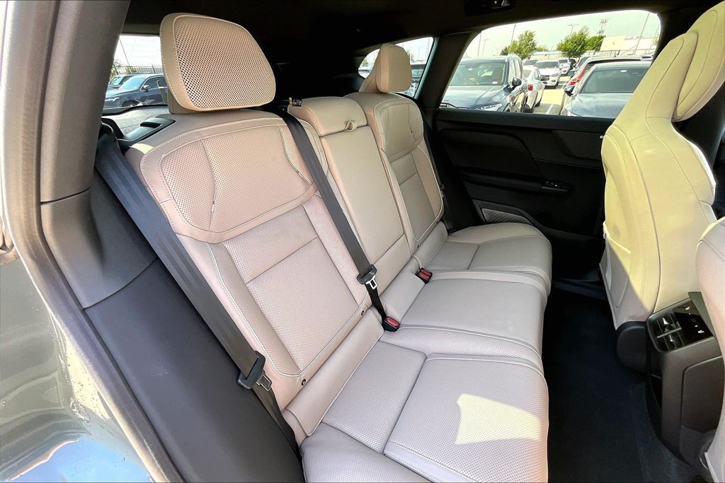 New 2027 Volvo EX60 Ultra AWD/4WD image 8