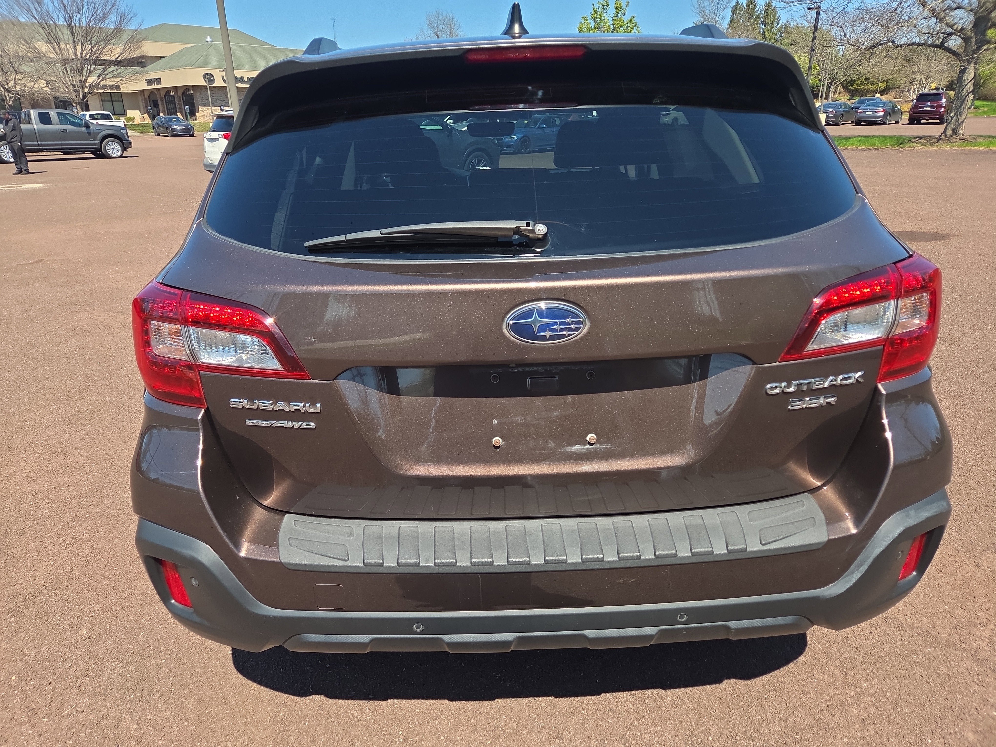 Used 2019 Subaru Outback 3.6R Touring w/ Protection Package #1 image 4