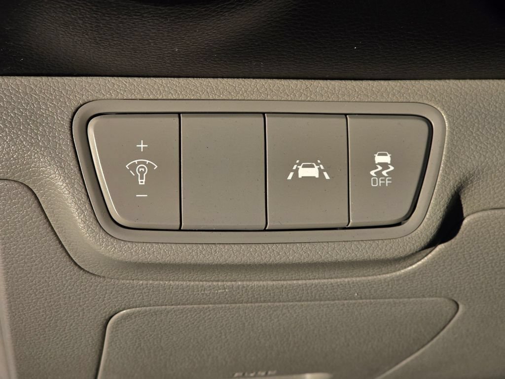 Used 2019 Kia Forte LXS FWD image 24